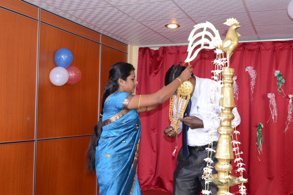 Award Ceremony 2012/58ac0a5357018gallery.jpg